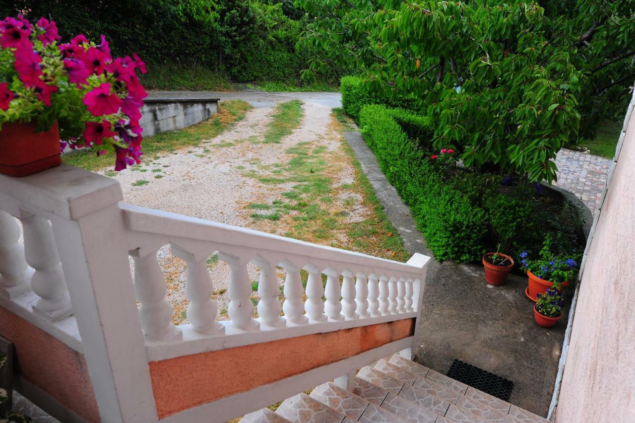 Apartmani Margeta Rab Town Exterior photo